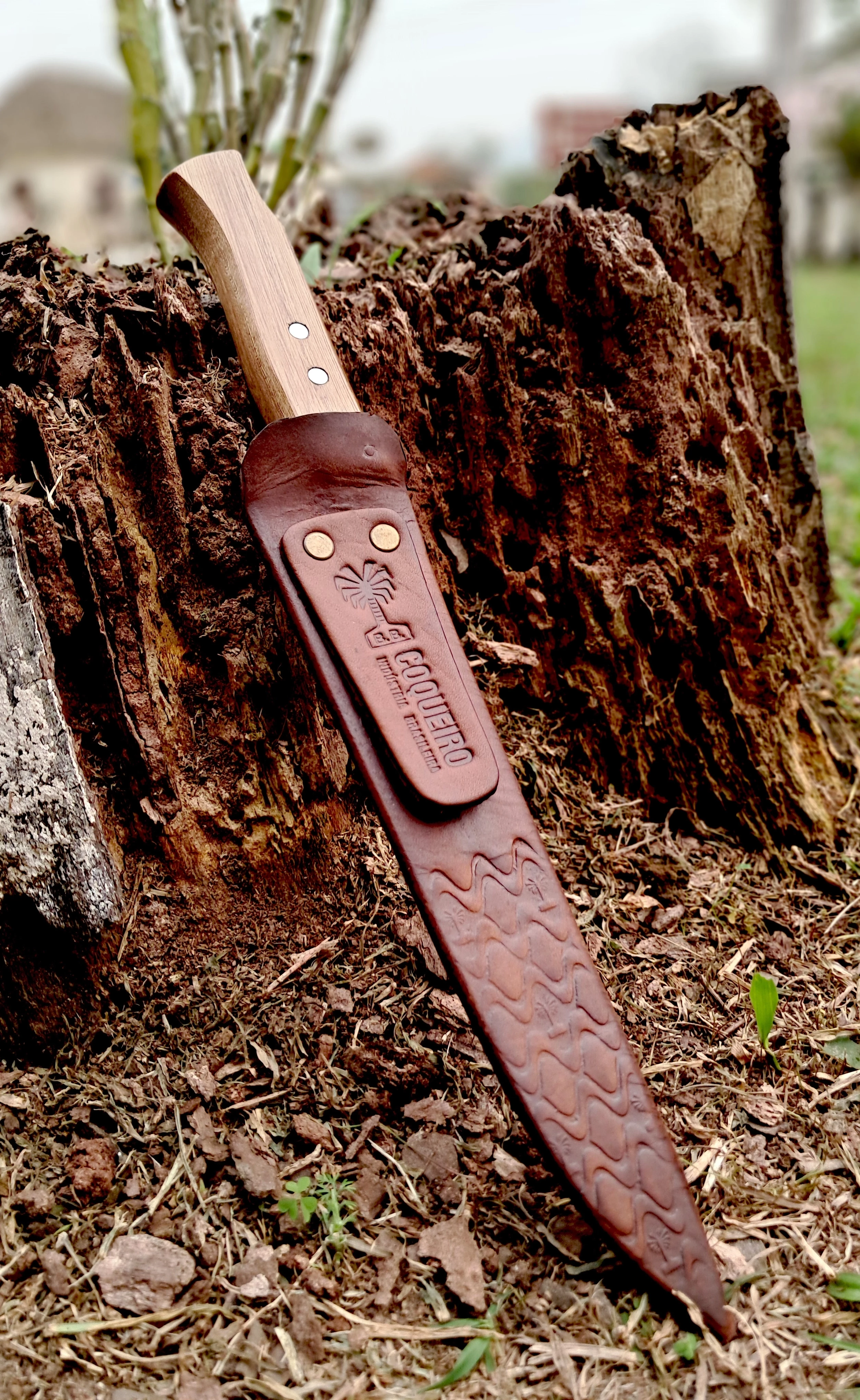 Faca de aço carbono com cabo modelo coronha 9" com bainha - Ref: 109 CB